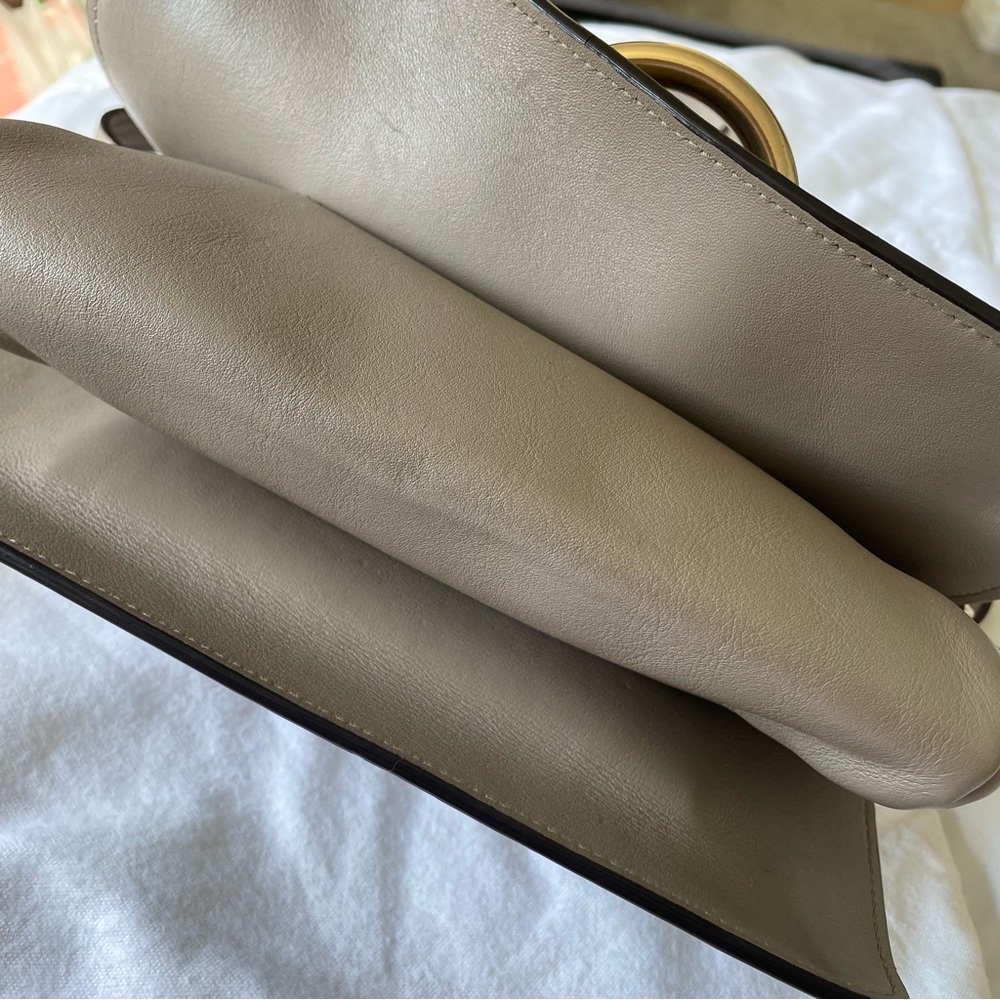 Chloe Suede Calfskin Small Faye Shoulder Bag - Picture 4 of 10